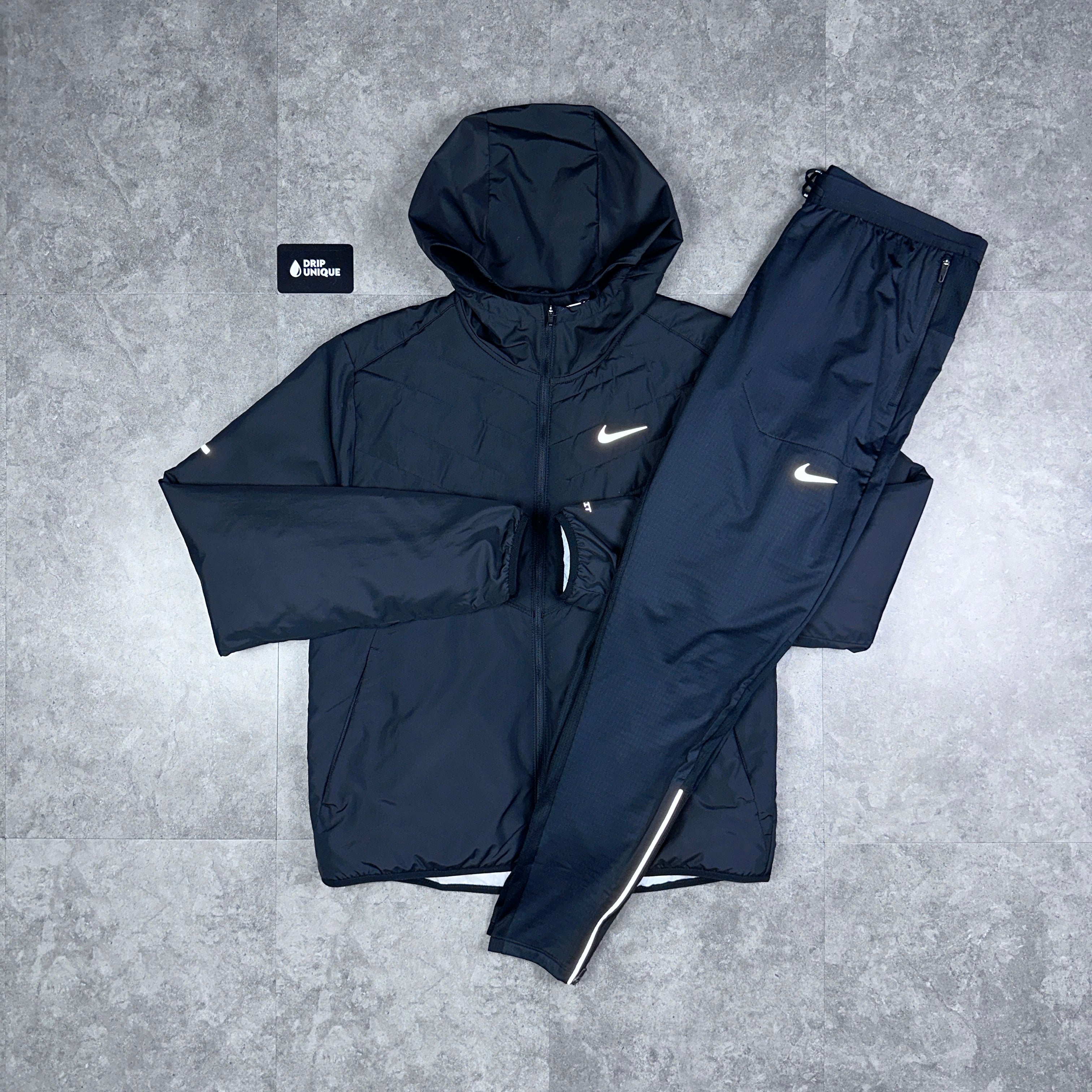 【未使用品】 Nike Aerolayer Black & Black Jacket Windrunner Therma-Fit ウォーキング・ランニングウェア