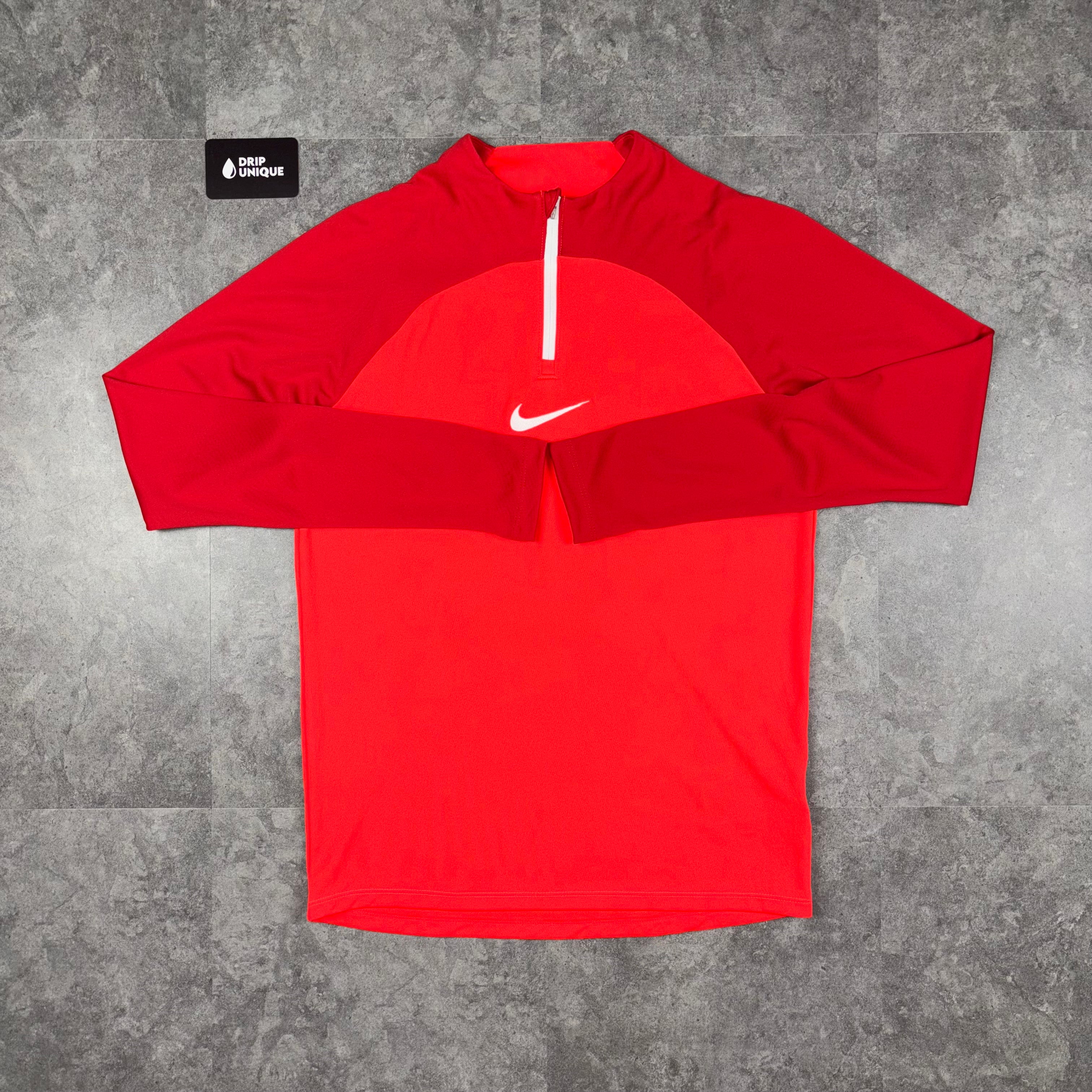 Red nike long sleeve shirt discount