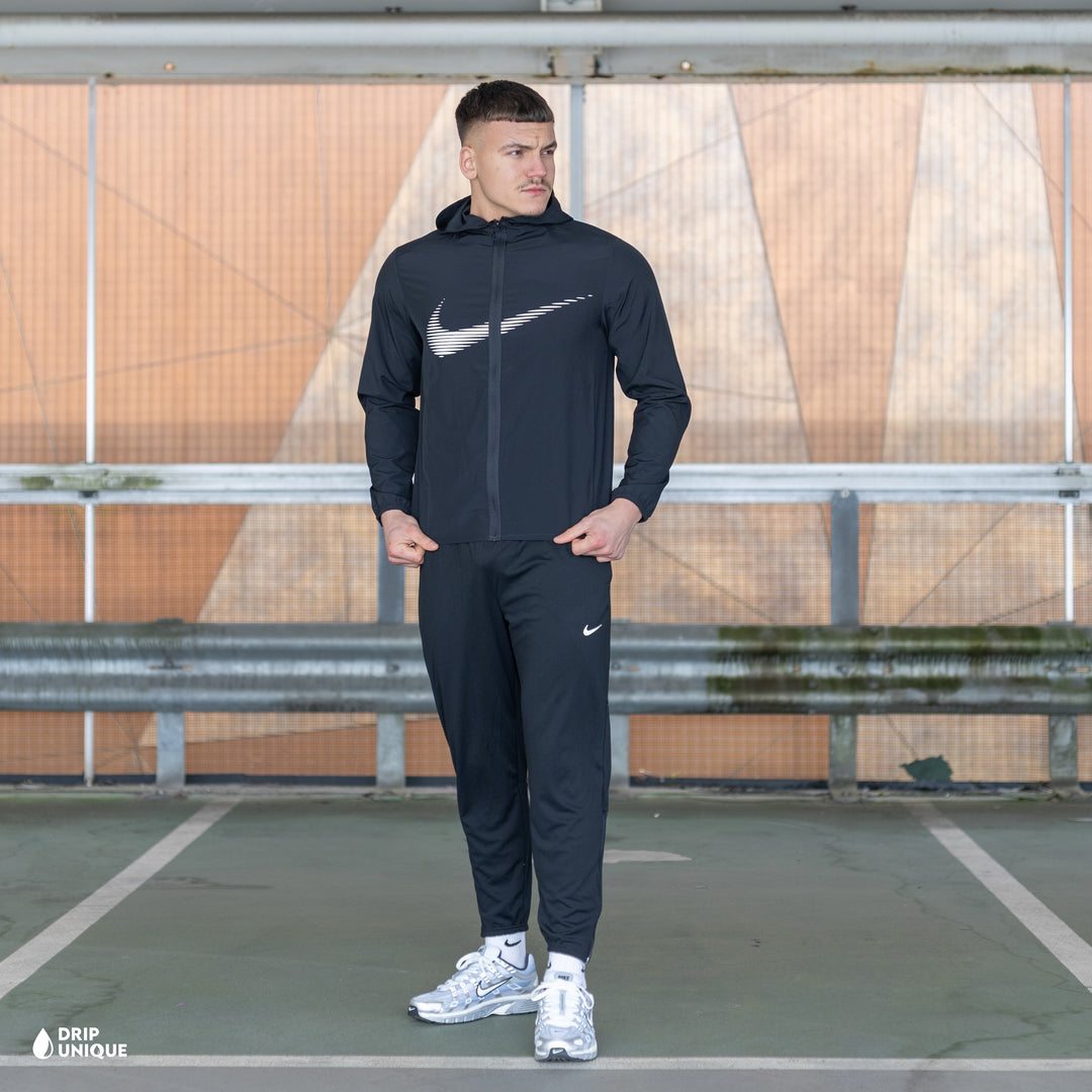 Nike Dri-Fit Form HD Swoosh Windrunner Jacket Black & Black Nike Challenger Pants Set, nike jacket, dripuniqueuk