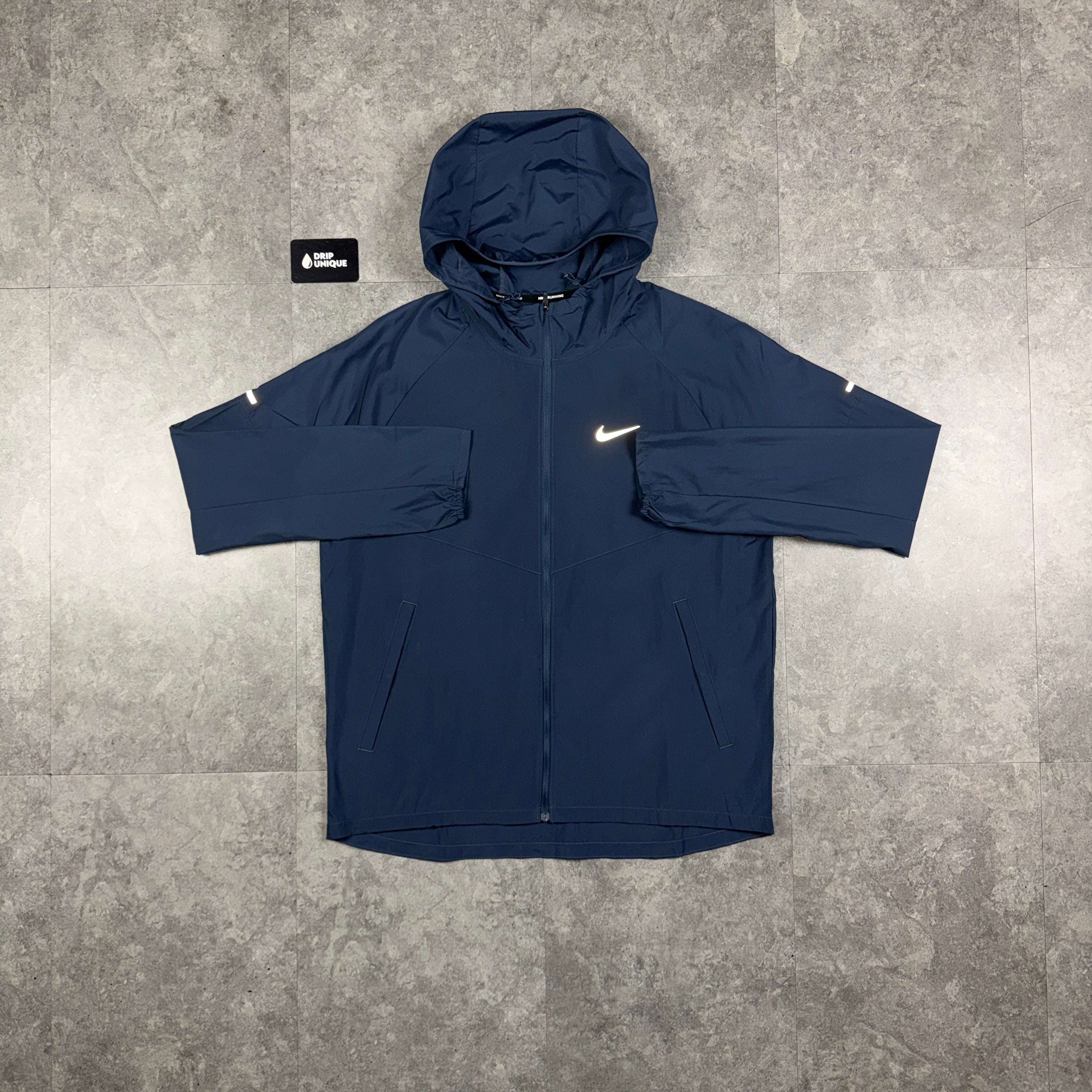 nike international windrunner
