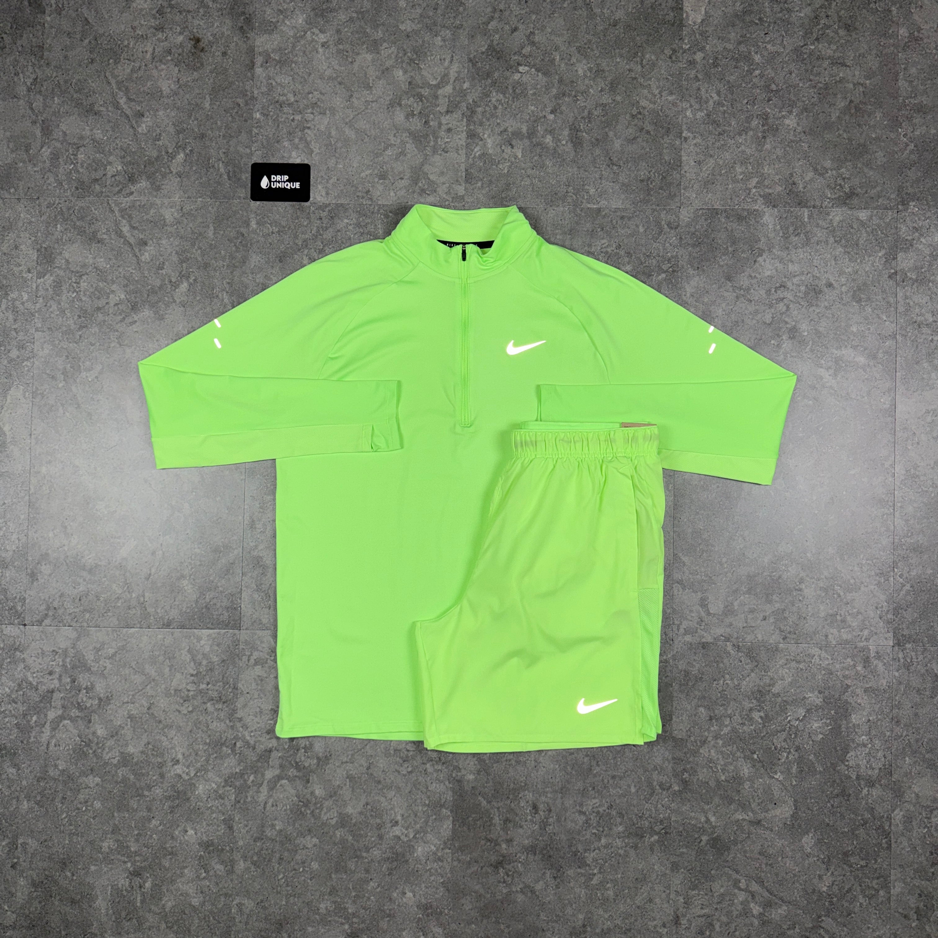 Nike Stride 1/4 Zip Top Ghost Green & Green Challenger Shorts Set