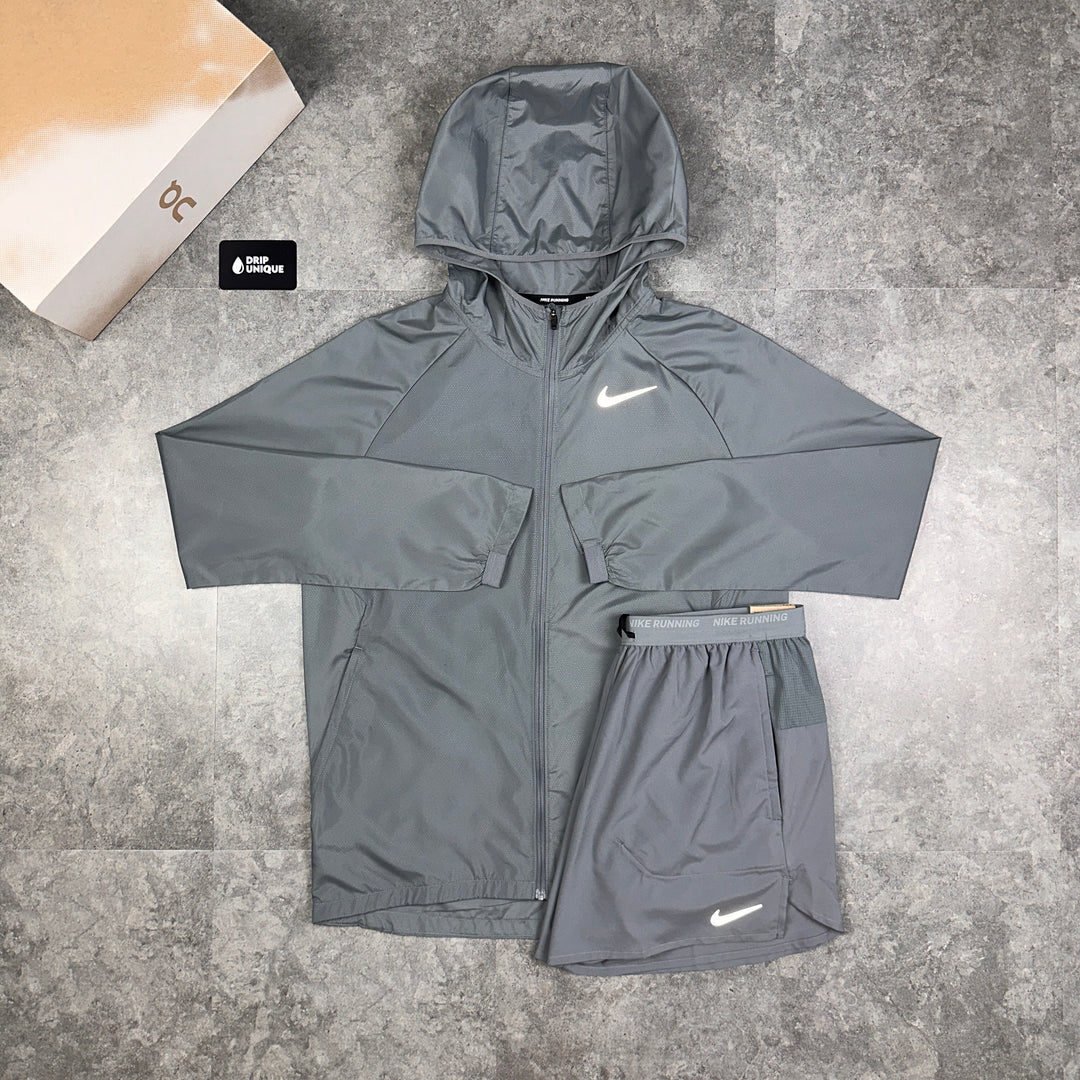 Men's Nike Essential Windrunner Jacket Grey & Grey Flex Stride Shorts Set, dripuniqueuk