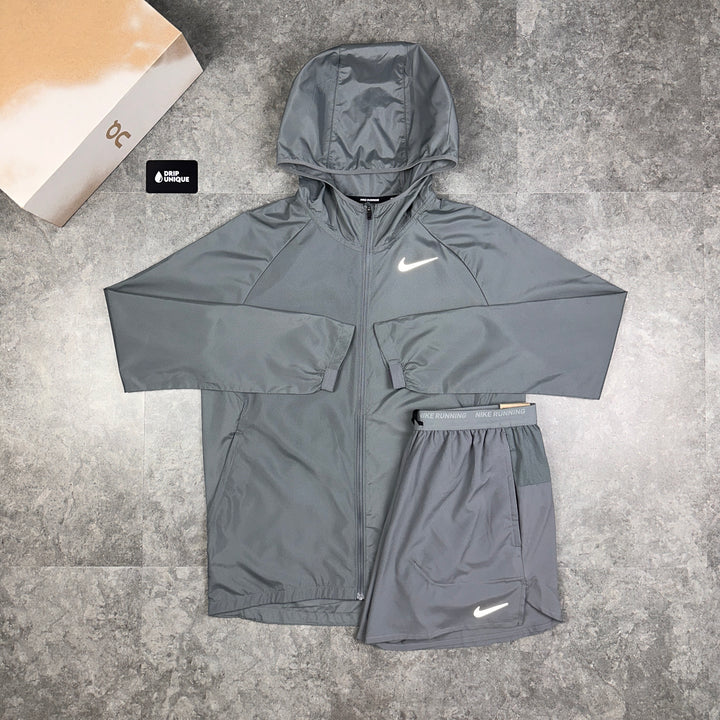 Men's Nike Essential Windrunner Jacket Grey & Grey Flex Stride Shorts Set, dripuniqueuk