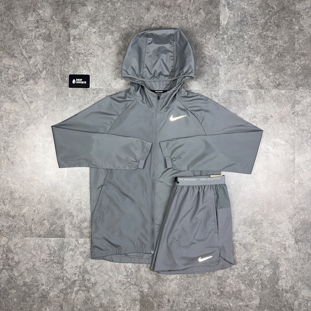 Men's Nike Essential Windrunner Jacket Grey & Grey Flex Stride Shorts Set, dripuniqueuk