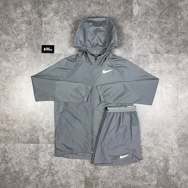 Men's Nike Essential Windrunner Jacket Grey & Grey Flex Stride Shorts Set, dripuniqueuk
