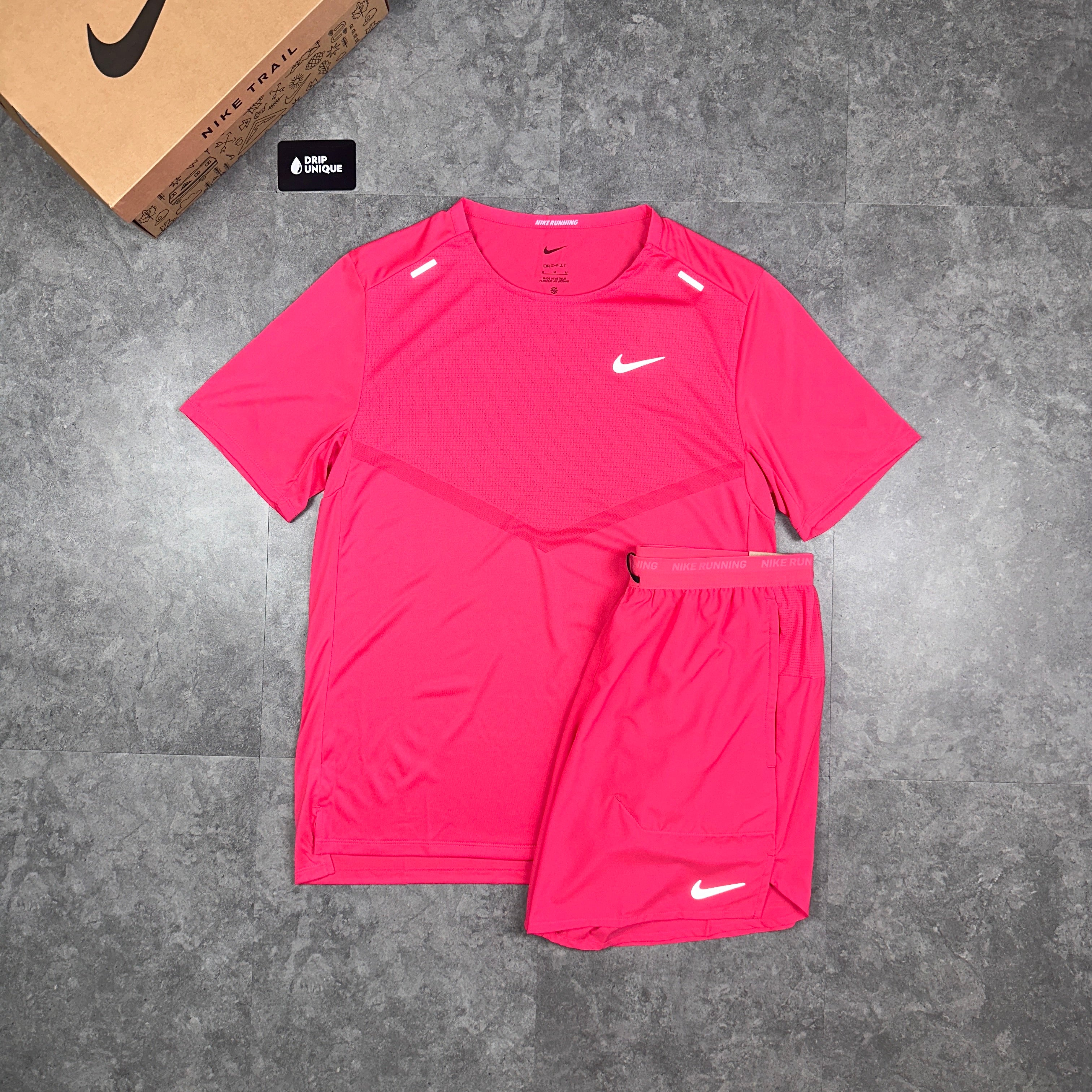 light pink nike t shirt