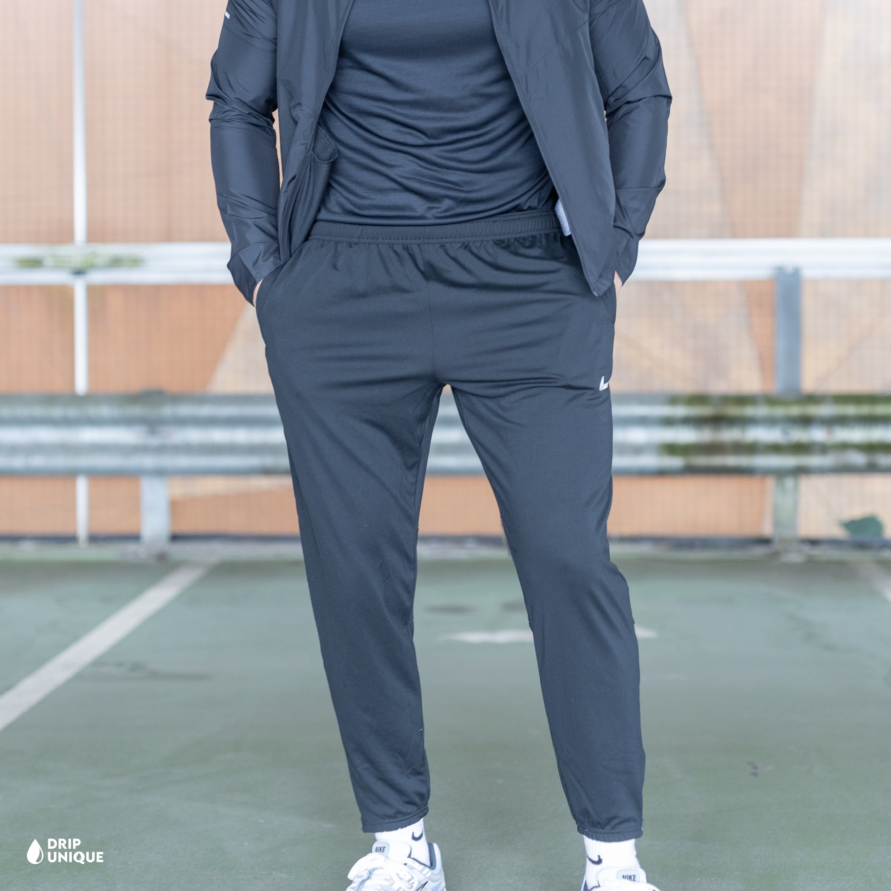 nike challenger woven pants