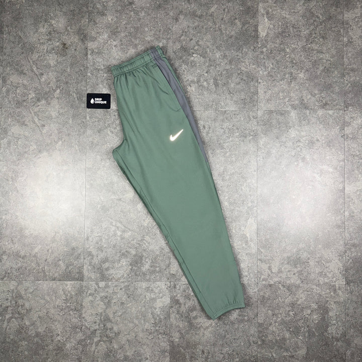 Nike Challenger Dri-Fit Woven Pants Clay Green, nike pants, dripuniqueuk