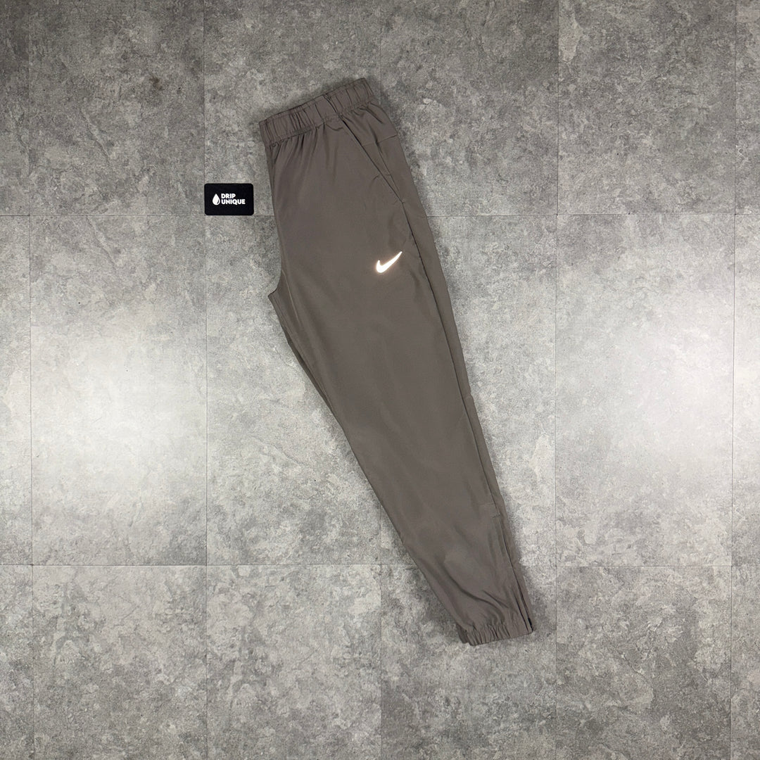 Nike Challenger Form Pants Stone, nike pants, dripuniqueuk