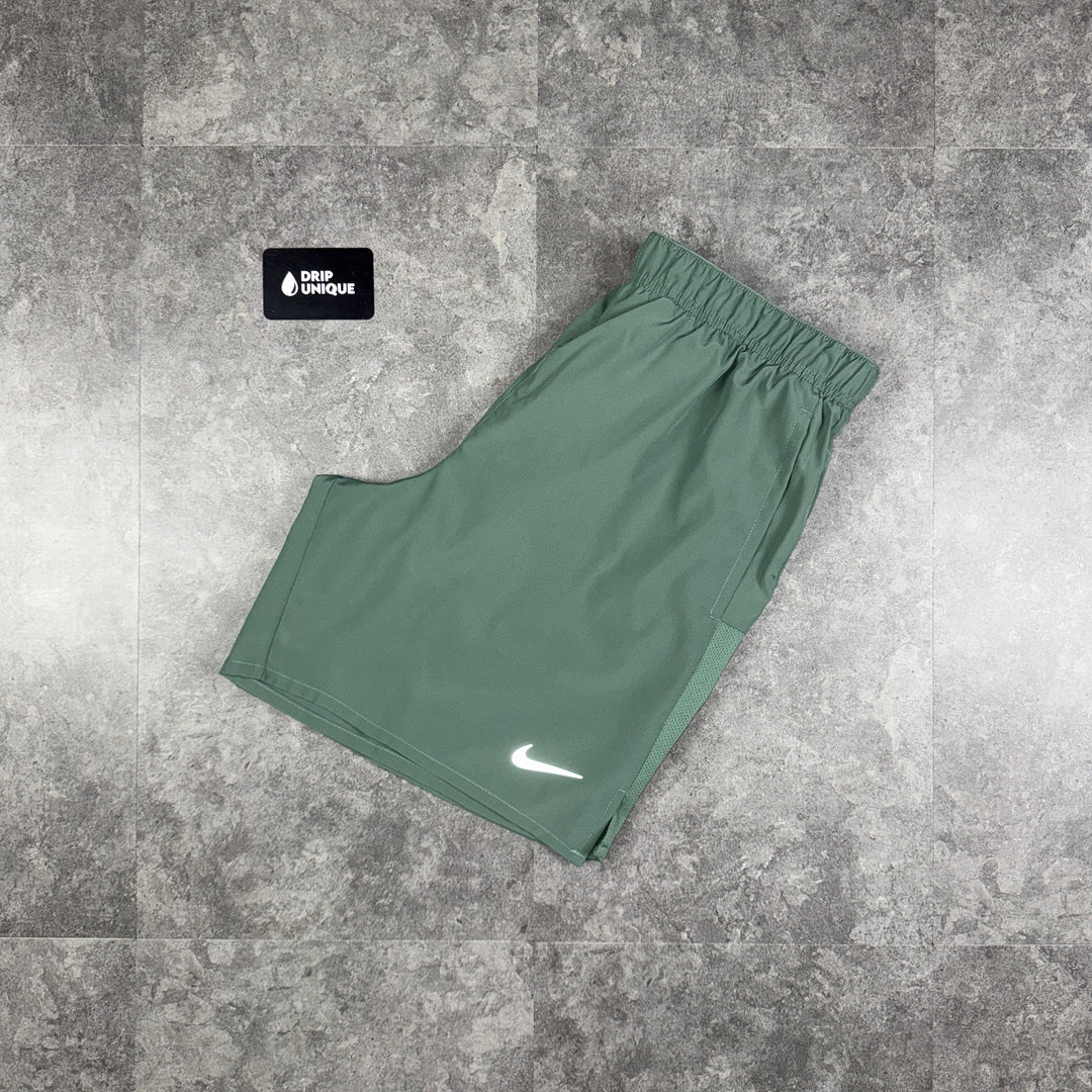 Nike Dri-Fit Challenger Shorts 7" Clay Green, Nike Challenger Shorts, dripuniqueuk