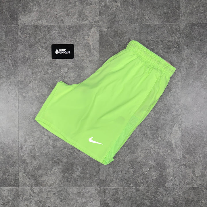 Nike Dri-Fit Challenger Shorts 7" Ghost Green, nike shorts, dripuniqueuk