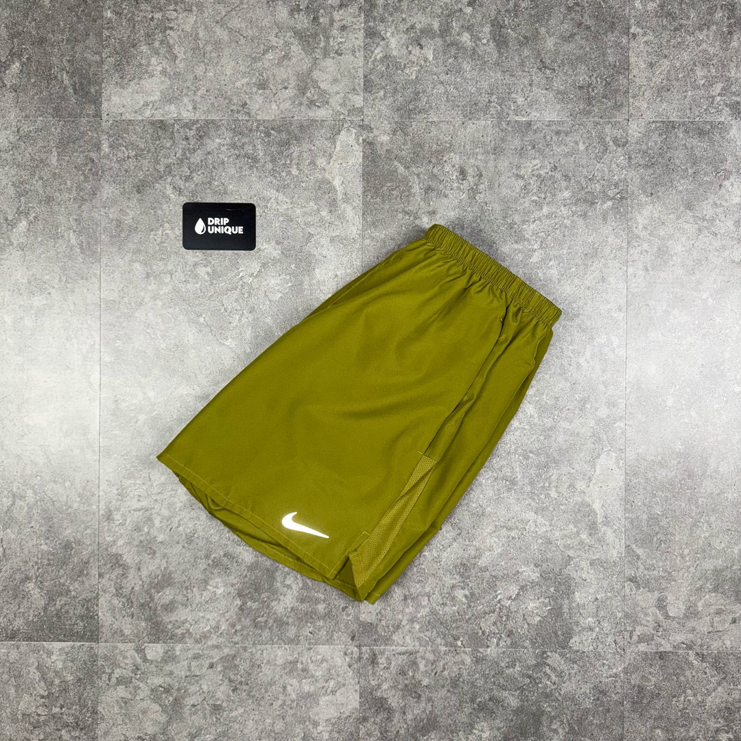Nike Dri-Fit Challenger Shorts 7" Pacific Moss, Nike Challenger Shorts, dripuniqueuk