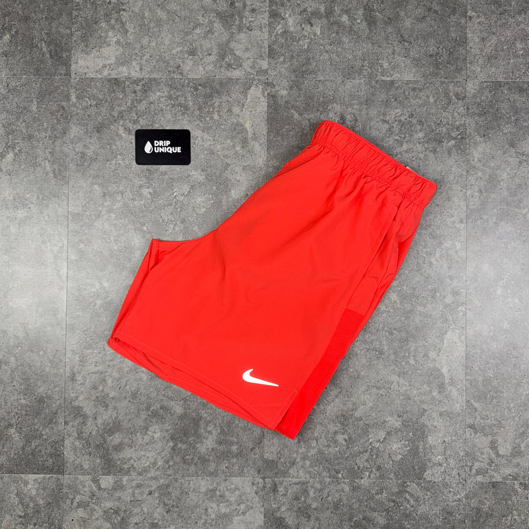 Nike Dri-Fit Challenger Shorts 7" Light Crimson, dripuniqueuk