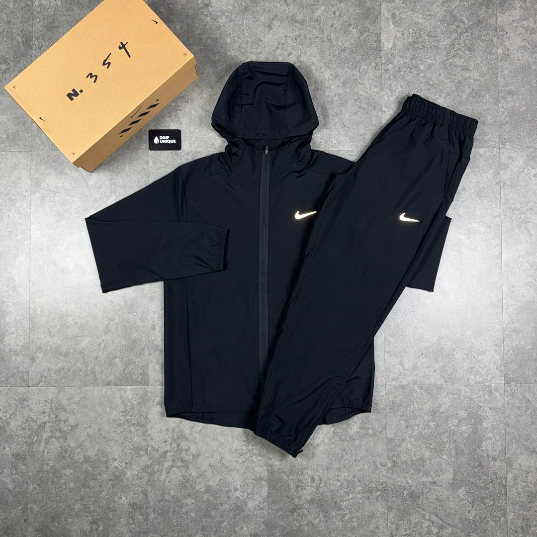 Nike Dri-Fit Form Windrunner Jacket Black & Black Nike Challenger Pants Set_nike_windrunner_set_dripuniqueuk