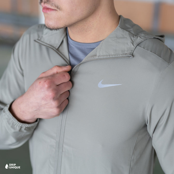 Nike Dri-Fit Form Windrunner Jacket Khaki & Khaki Nike Challenger Pants Set, nike windrunner sets, dripuniqueuk