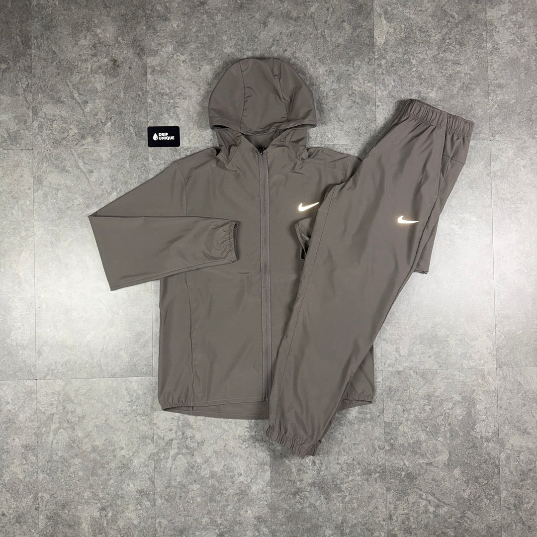 Nike Dri-Fit Form Windrunner Jacket Stone & Stone Nike Challenger Pants Set, nike sets, dripuniqueuk