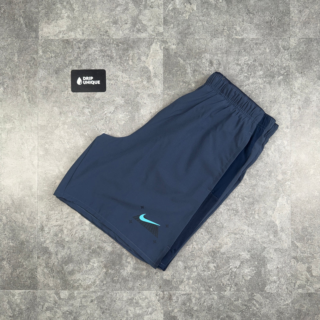 Nike Dri-Fit Graphic Challenger Shorts 7" Thunder Blue, nike challenger shorts, dripuniqueuk