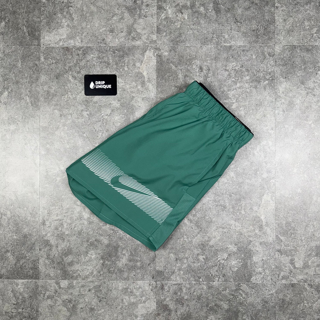 Nike Dri-Fit Unlimited Flash Challenger Shorts 7" Vintage Green, Nike Challenger Shorts, dripuniqueuk
