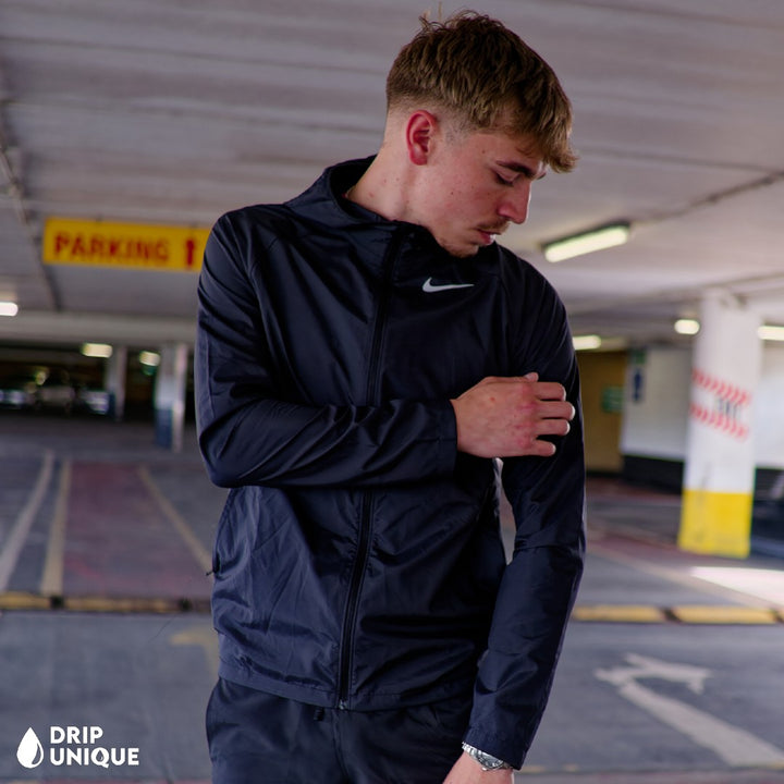 Nike Essential Windrunner Jacket Black & Black Nike Phenom Pants Set, Nike Windrunner Sets, Nike Sets, dripuniqueuk