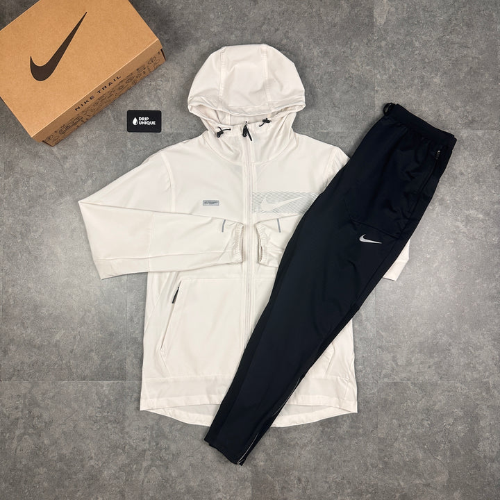 Nike Flash Unlimited Repel Windrunner Jacket White & Black Nike Phenom Pants Set, Nike Sets, dripuniqueuk