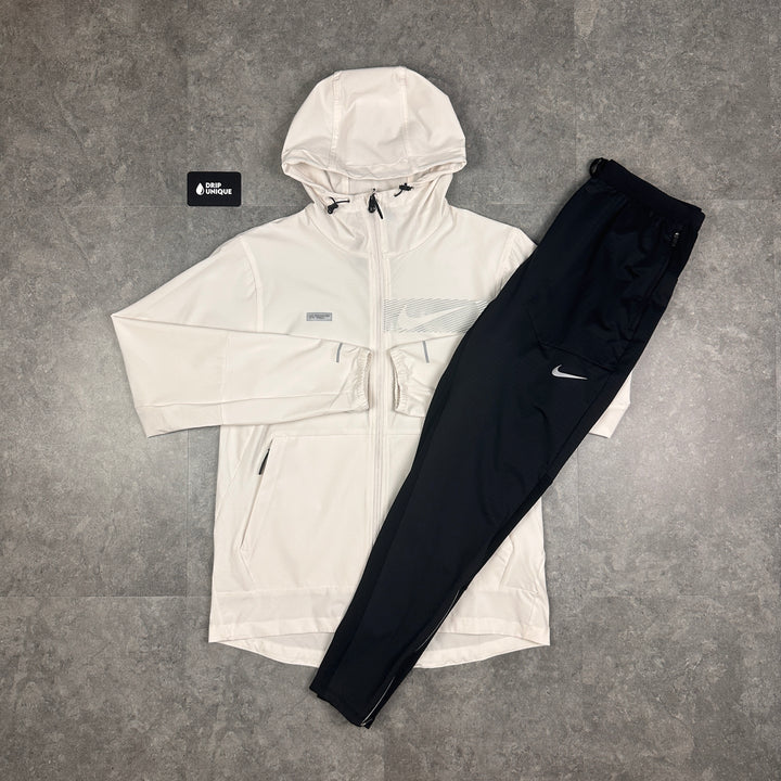 Nike Flash Unlimited Repel Windrunner Jacket White & Black Nike Phenom Pants Set, Nike Sets for men, dripuniqueuk