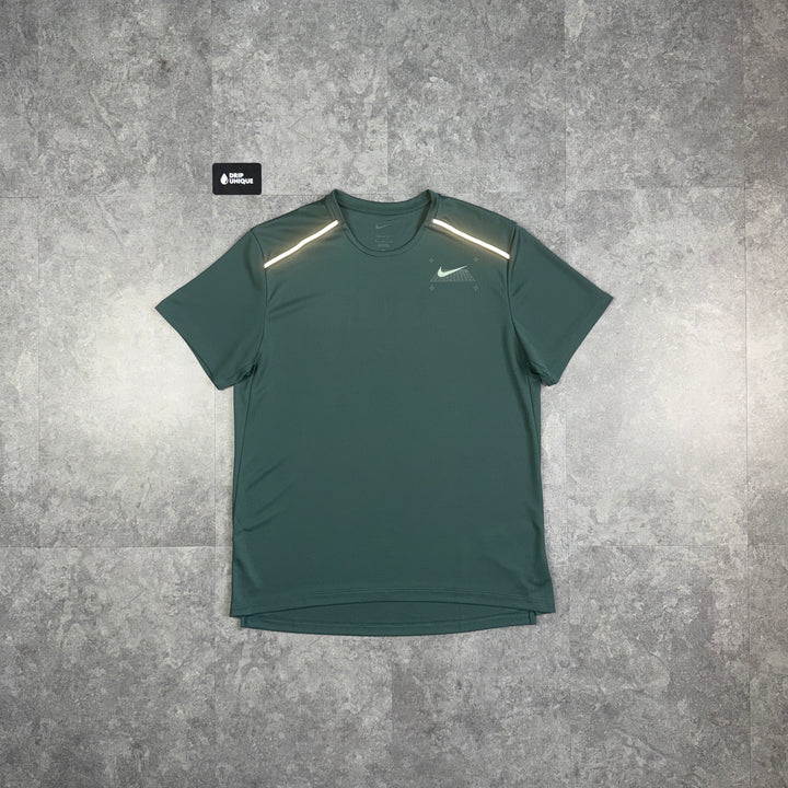 Nike Graphic Miler T-Shirt Vintage Green, nike tshirt, dripuniqueuk