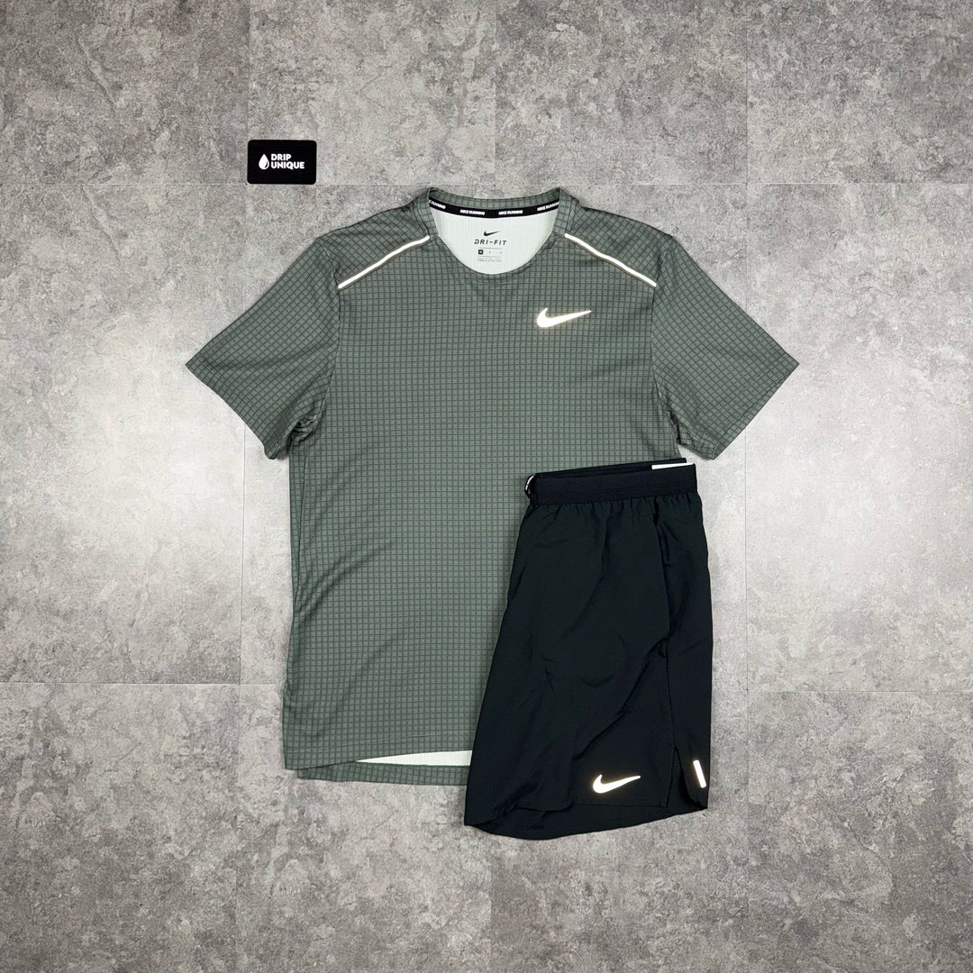 Nike Hex Miler T-Shirt Green & Black Flex Stride Shorts Set, Nike Sets, dripuniqueuk