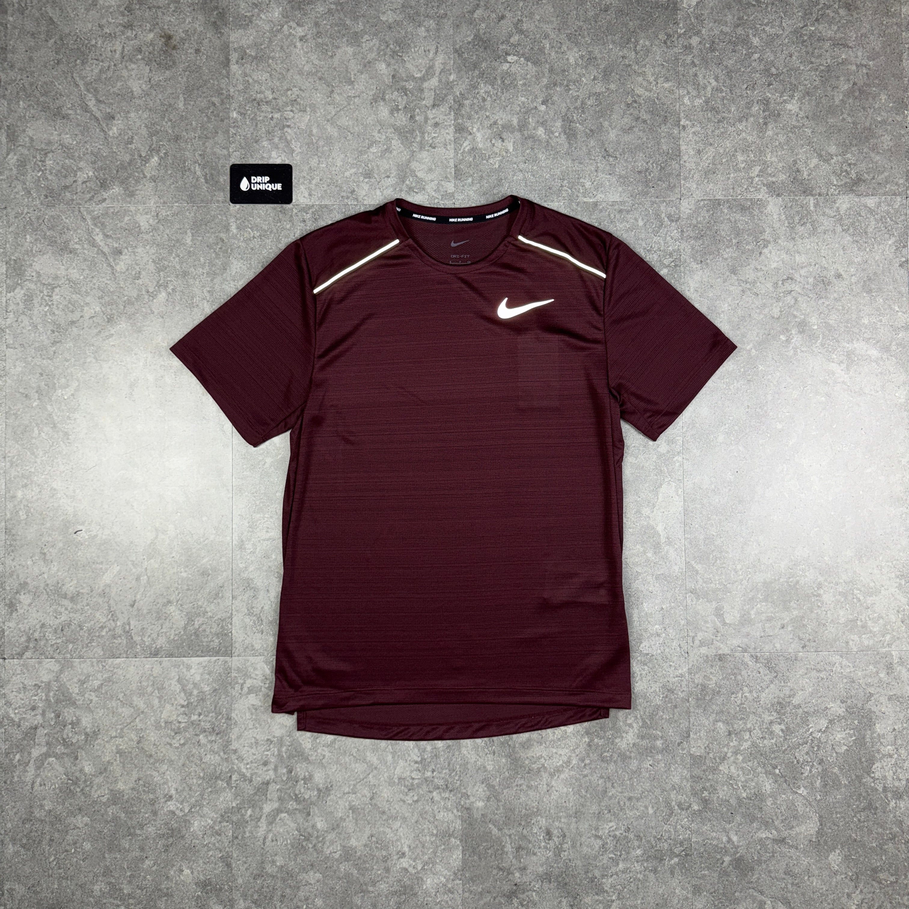 burgundy nike t shirt