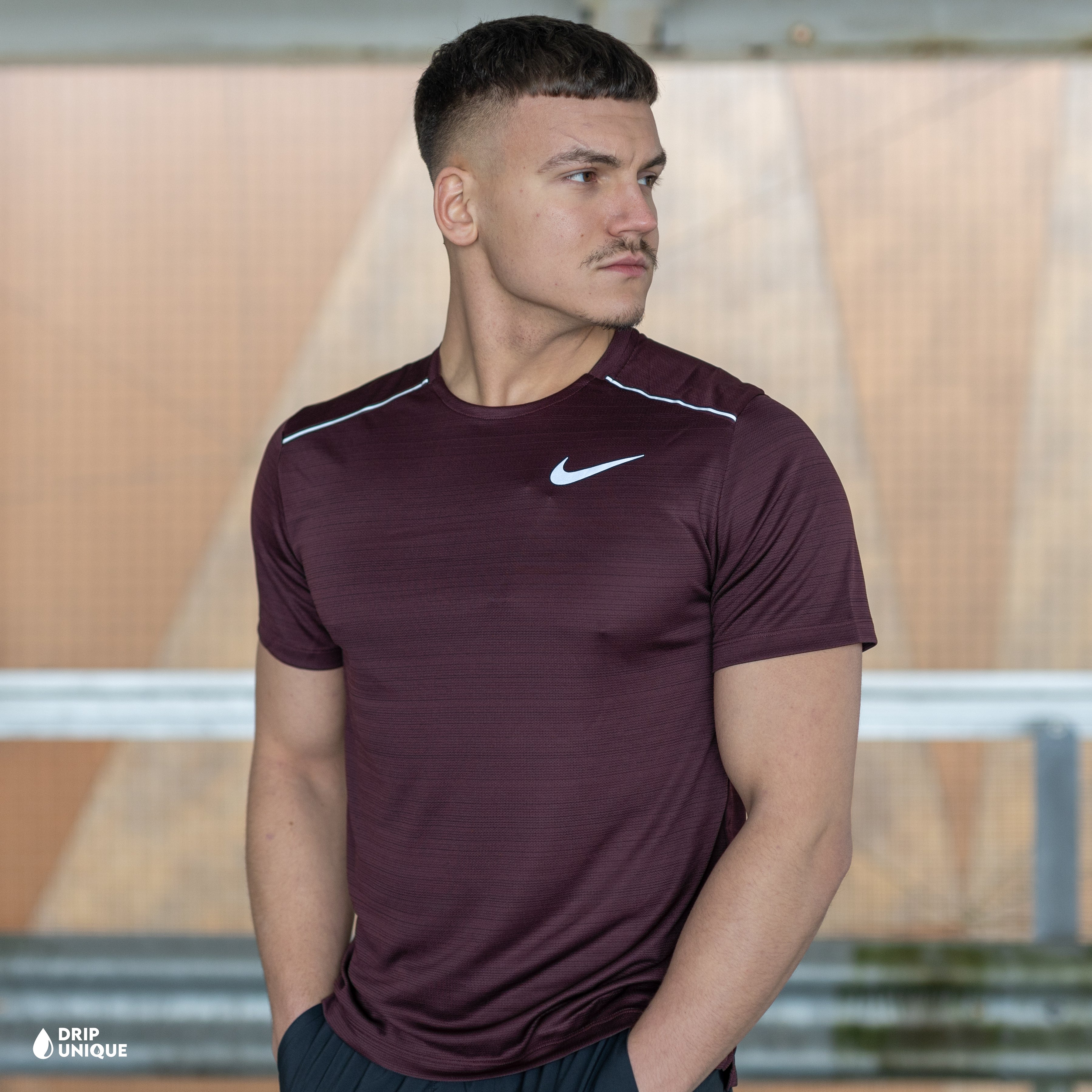 nike miler t shirt burgundy