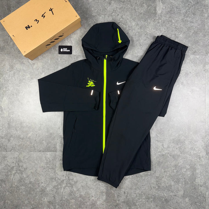 Nike Repel “Just Do It” Windrunner Jacket Black & Black Nike Challenger Pants Set, Nike Windrunner Set, dripuniqueuk