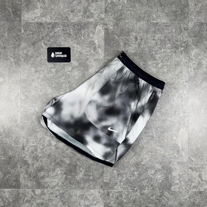 Nike Running Division Distorted Flex Stride Shorts 5" Black, Nike Flex Stride Shorts, dripuniqueuk
