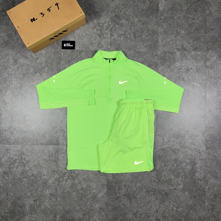 Nike Stride 1/4 Zip Top Ghost Green & Green Challenger Shorts Set, nike set, dripuniqueuk