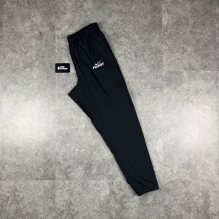 Nike Swoosh Challenger Dri-Fit Woven Pants Black, nike pants, dripuniqueuk