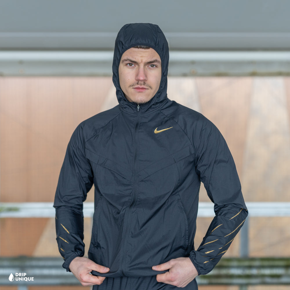 Nike Uv Windrunner Jacket Black Gold
