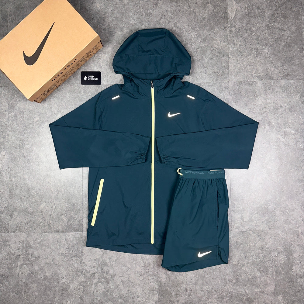 Nike UV Windrunner Jacket Deep Jungle, Nike windrunner, dripuniqueuk