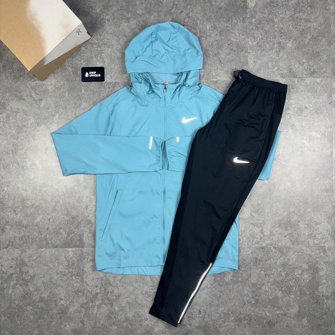 Nike windrunner waterproof deals